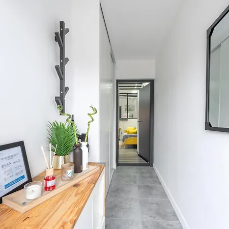 Le Petit Enclos - Appt Climatise Parking Prive Apartment