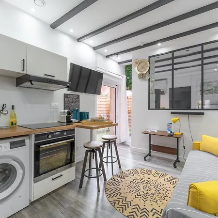 Le Petit Enclos - Appt Climatise Parking Prive Vaulx-en-Velin